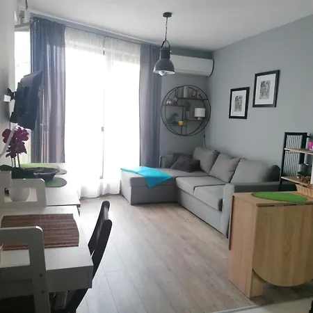 Apartment Silver Bell Warna