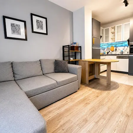Apartment Silver Bell Warna